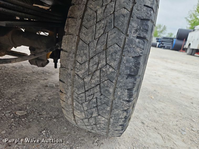 image for item EO7260 2014 Ford F250 Super Duty XL Crew Cab utility bed pickup truck