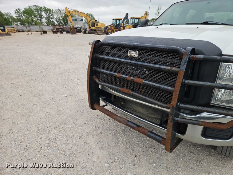 image for item EO7261 2012 Ford F250 Super Duty Crew Cab utility bed pickup truck