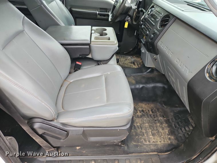 image for item EO7261 2012 Ford F250 Super Duty Crew Cab utility bed pickup truck