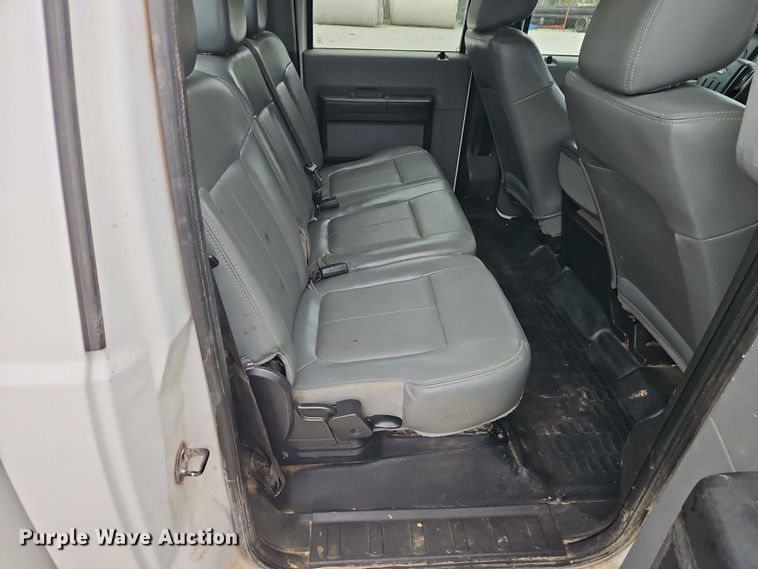 image for item EO7261 2012 Ford F250 Super Duty Crew Cab utility bed pickup truck