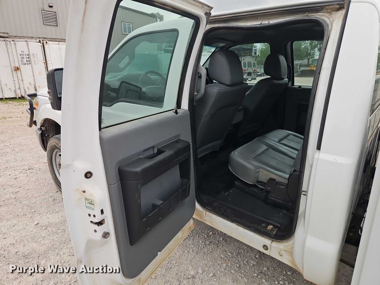 image for item EO7261 2012 Ford F250 Super Duty Crew Cab utility bed pickup truck