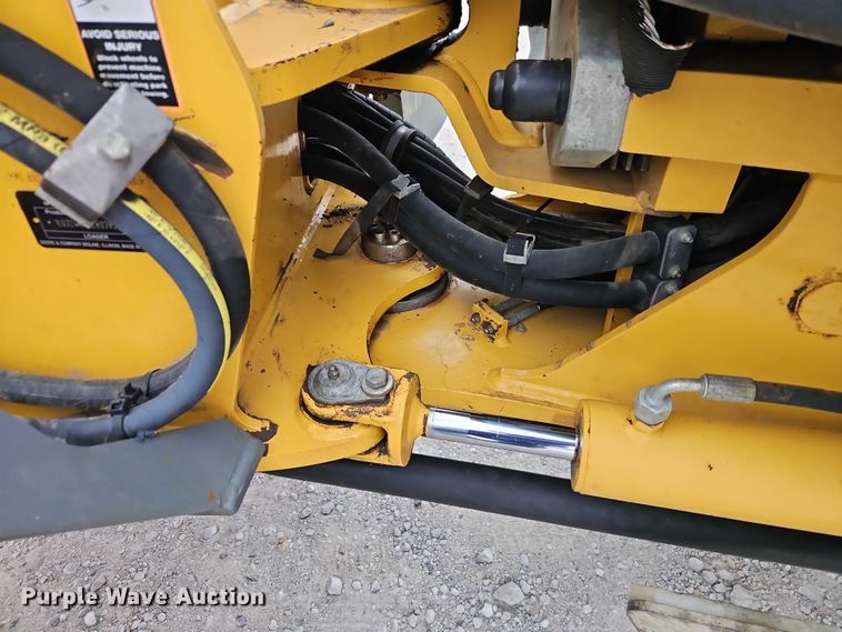 image for item EO7262 2015 John Deere 324K wheel loader
