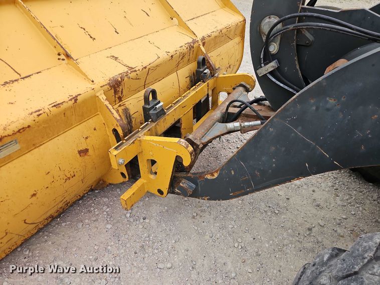 image for item EO7262 2015 John Deere 324K wheel loader
