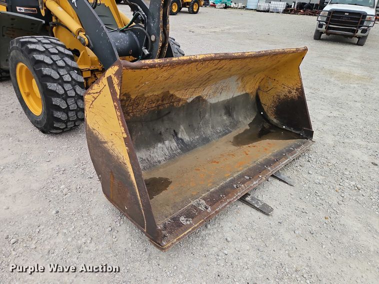 image for item EO7262 2015 John Deere 324K wheel loader