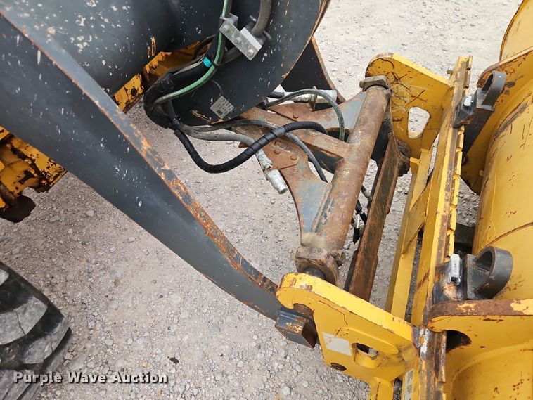 image for item EO7262 2015 John Deere 324K wheel loader