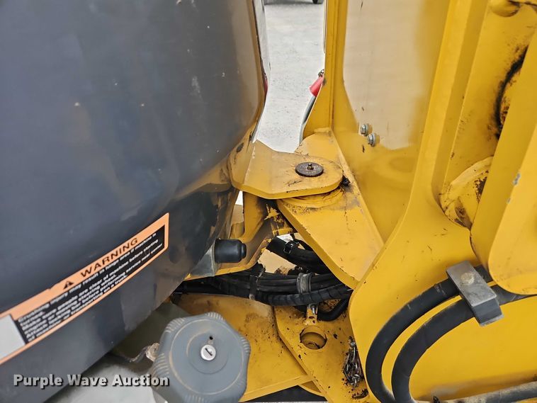 image for item EO7262 2015 John Deere 324K wheel loader