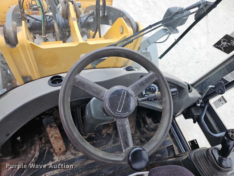 image for item EO7262 2015 John Deere 324K wheel loader