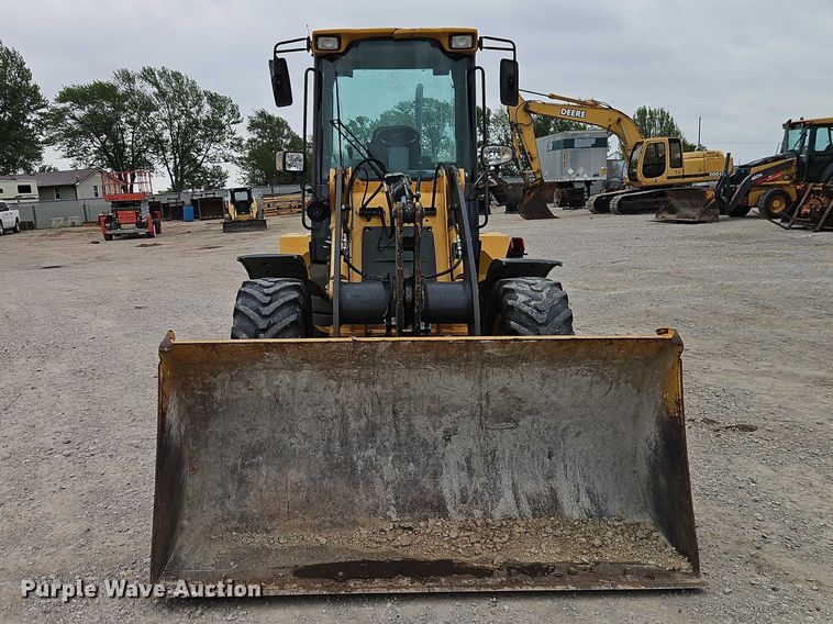 image for item EO7263 2016 John Deere 324K wheel loader