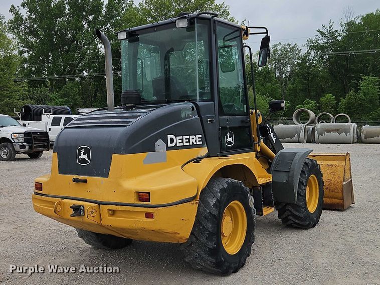image for item EO7263 2016 John Deere 324K wheel loader