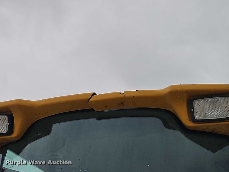 image for item EO7263 2016 John Deere 324K wheel loader