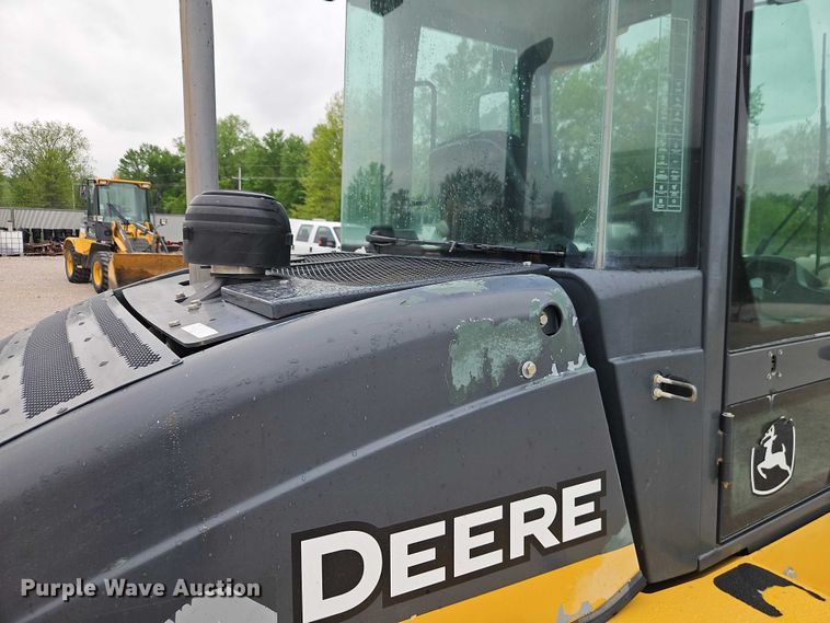 image for item EO7263 2016 John Deere 324K wheel loader