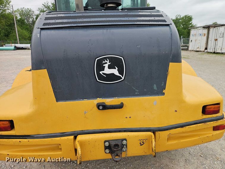 image for item EO7263 2016 John Deere 324K wheel loader