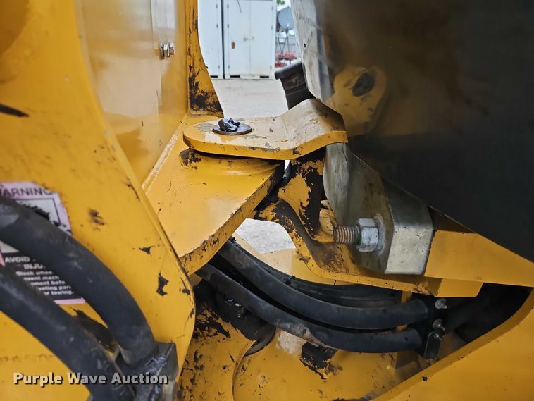 image for item EO7263 2016 John Deere 324K wheel loader