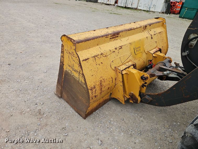 image for item EO7263 2016 John Deere 324K wheel loader