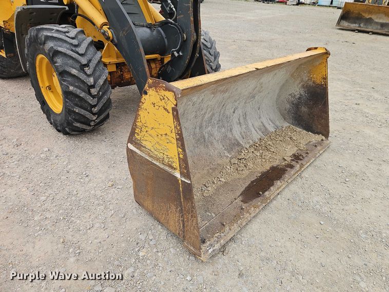 image for item EO7263 2016 John Deere 324K wheel loader