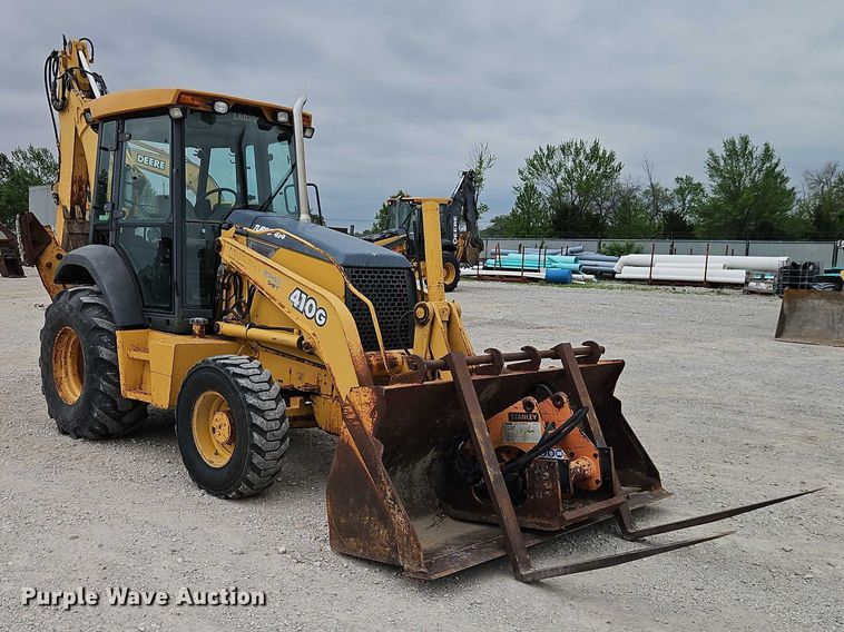 image for item EO7264 2001 John Deere 410G backhoe