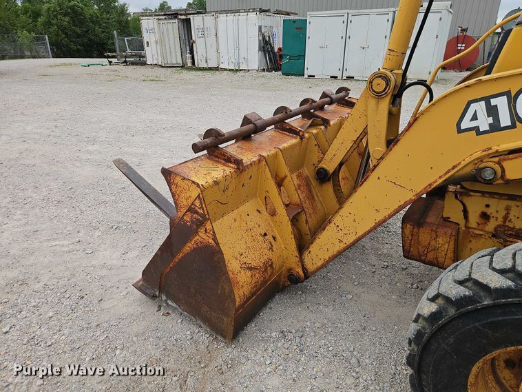 image for item EO7264 2001 John Deere 410G backhoe