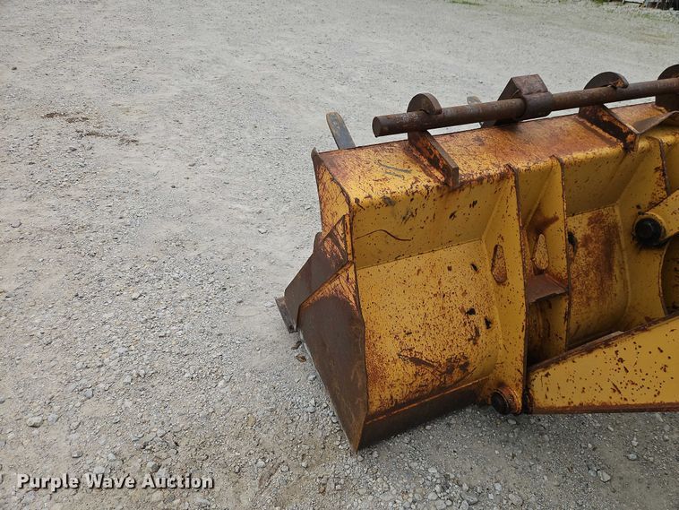 image for item EO7264 2001 John Deere 410G backhoe