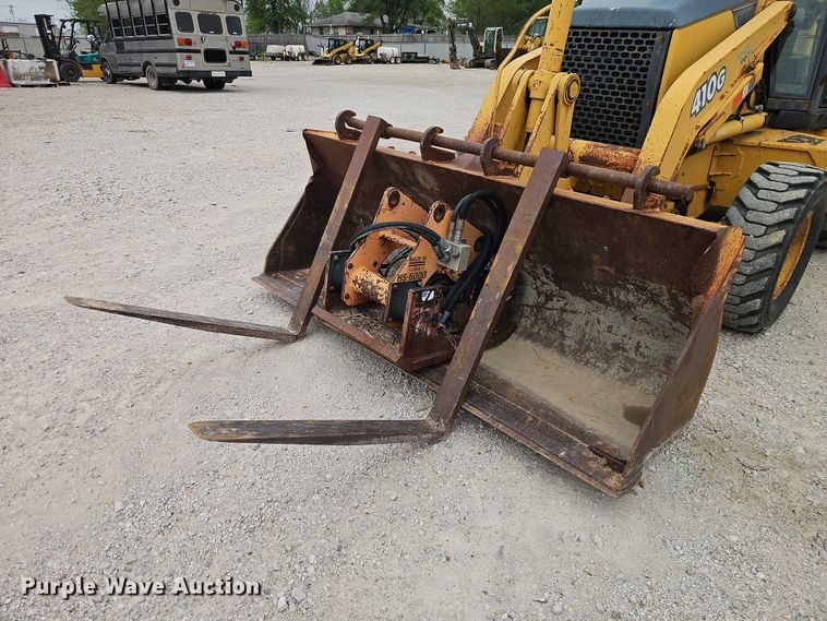 image for item EO7264 2001 John Deere 410G backhoe