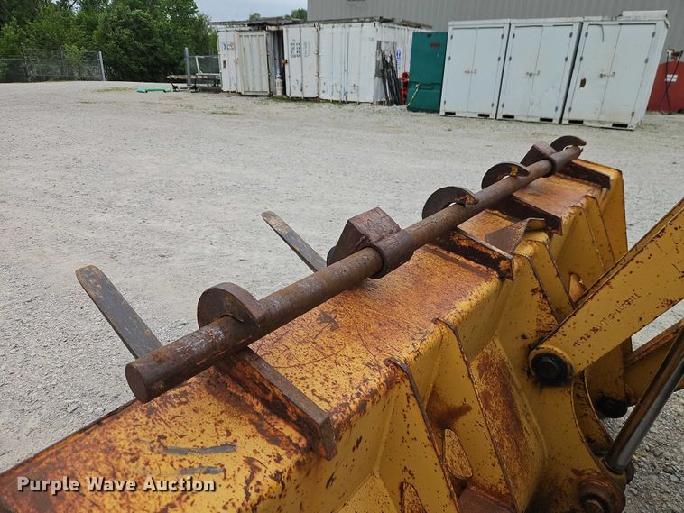image for item EO7264 2001 John Deere 410G backhoe
