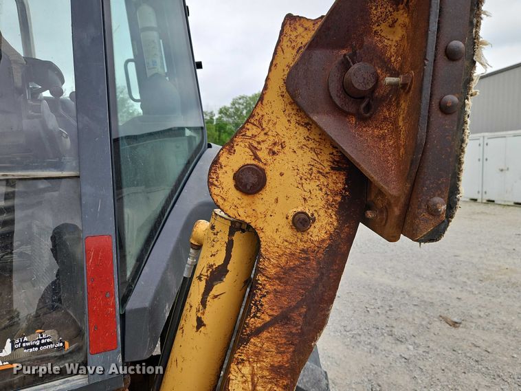 image for item EO7264 2001 John Deere 410G backhoe