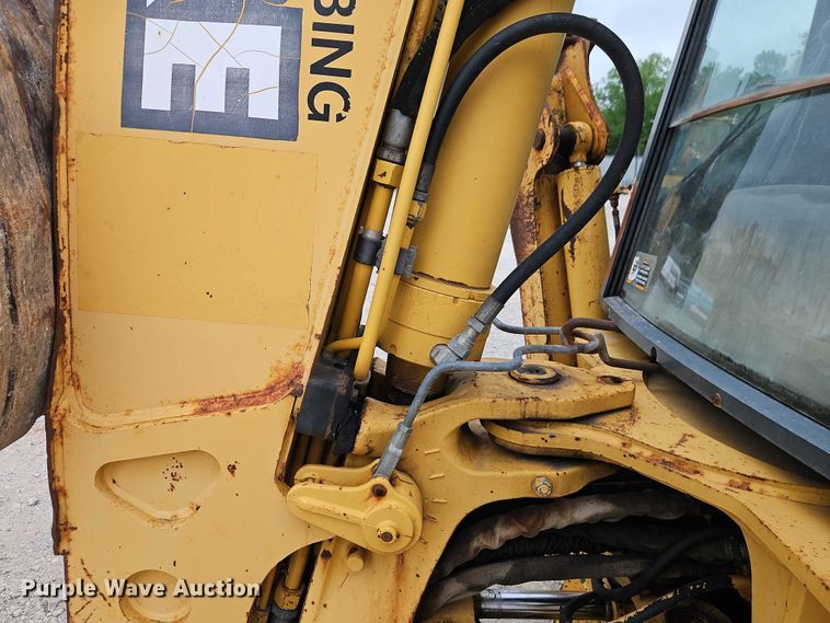 image for item EO7264 2001 John Deere 410G backhoe