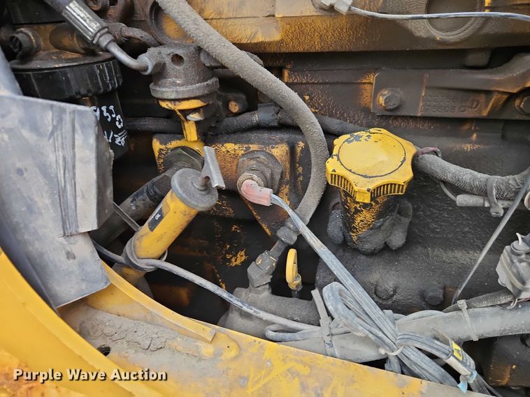 image for item EO7264 2001 John Deere 410G backhoe