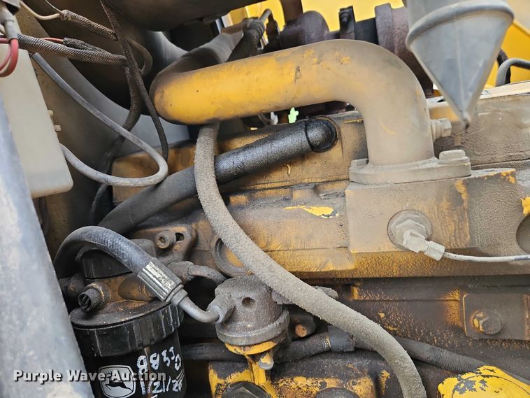 image for item EO7264 2001 John Deere 410G backhoe