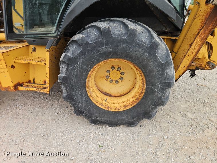 image for item EO7264 2001 John Deere 410G backhoe