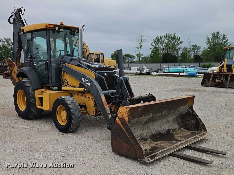 image for item EO7265 2013 John Deere 410K backhoe