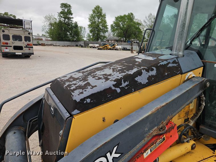 image for item EO7265 2013 John Deere 410K backhoe