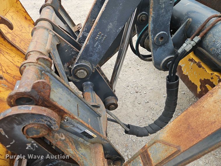 image for item EO7265 2013 John Deere 410K backhoe