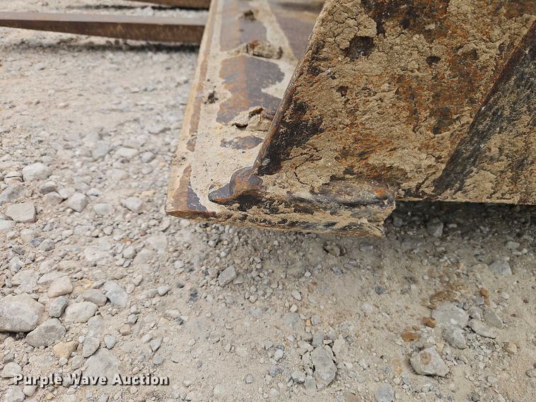 image for item EO7265 2013 John Deere 410K backhoe