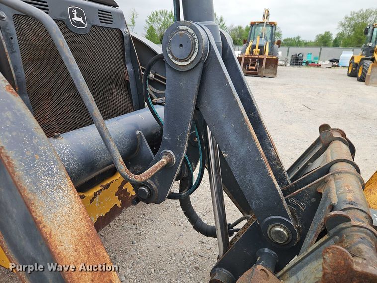 image for item EO7265 2013 John Deere 410K backhoe
