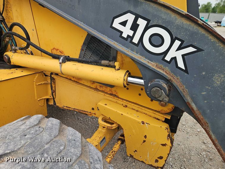 image for item EO7265 2013 John Deere 410K backhoe