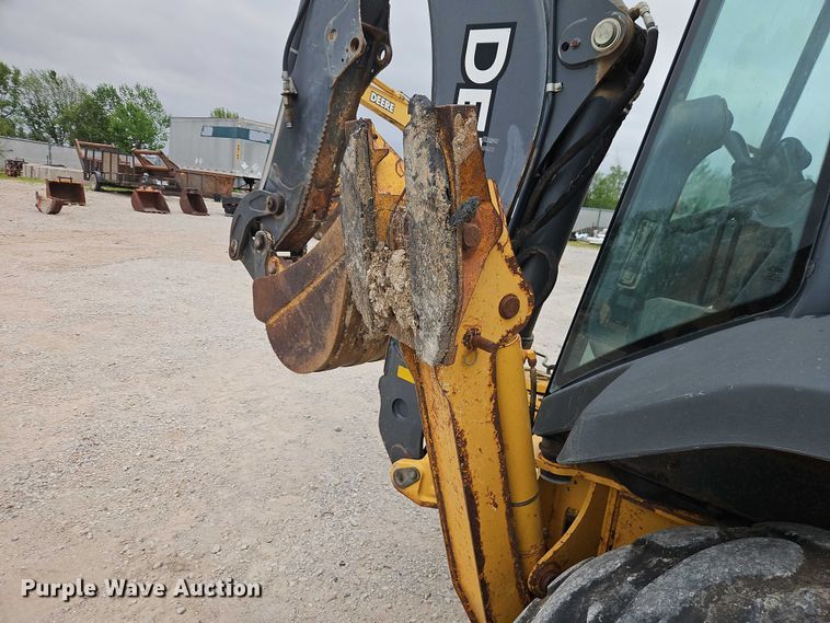 image for item EO7265 2013 John Deere 410K backhoe