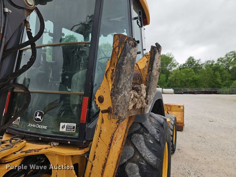 image for item EO7265 2013 John Deere 410K backhoe