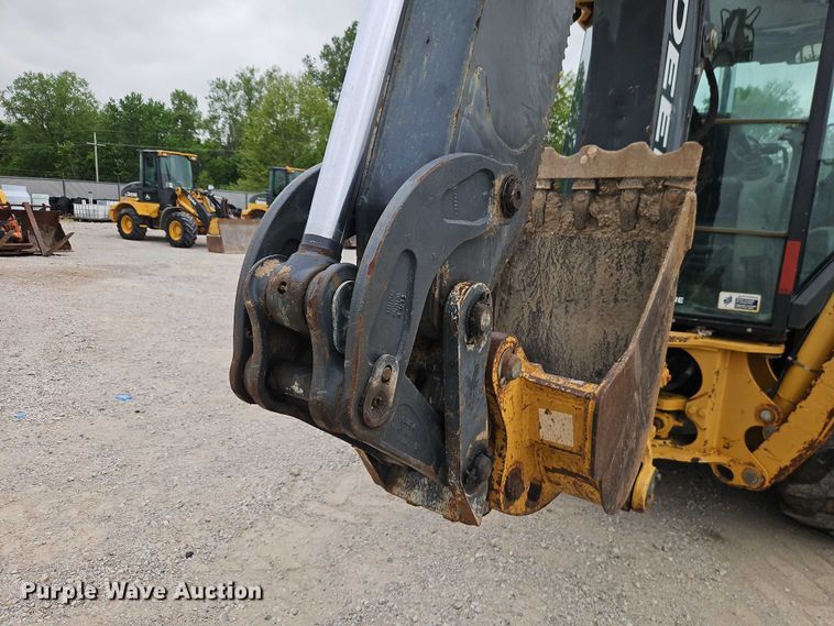 image for item EO7265 2013 John Deere 410K backhoe