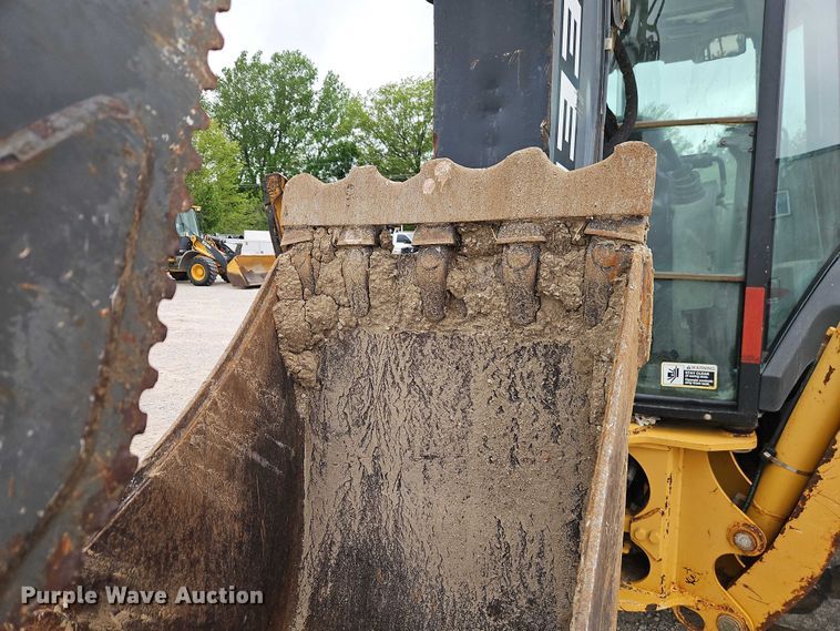 image for item EO7265 2013 John Deere 410K backhoe