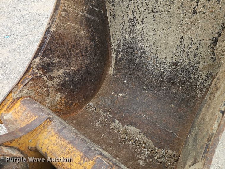 image for item EO7265 2013 John Deere 410K backhoe