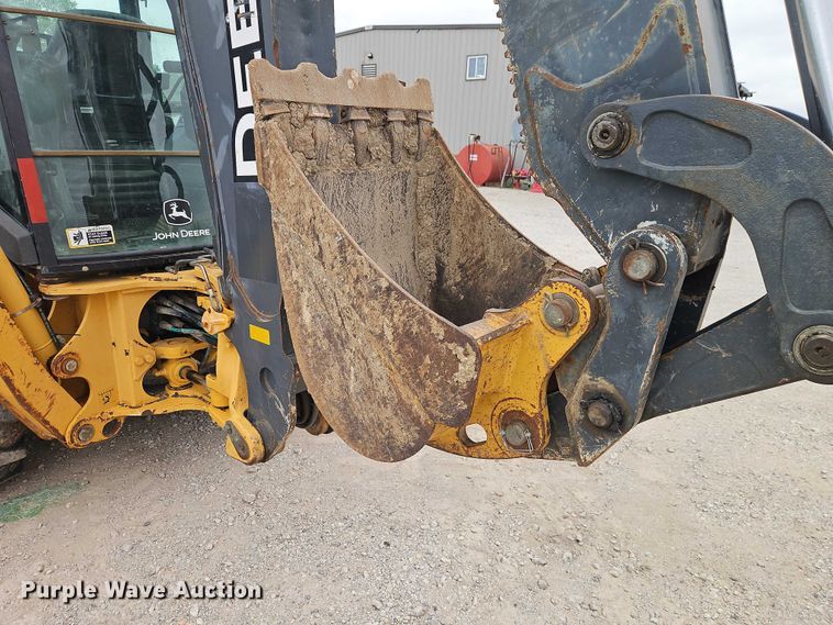 image for item EO7265 2013 John Deere 410K backhoe