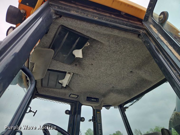 image for item EO7265 2013 John Deere 410K backhoe