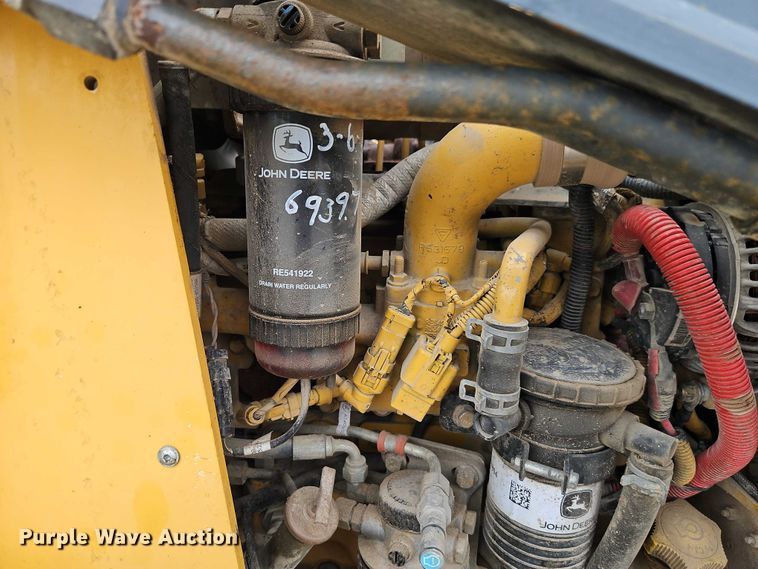 image for item EO7265 2013 John Deere 410K backhoe