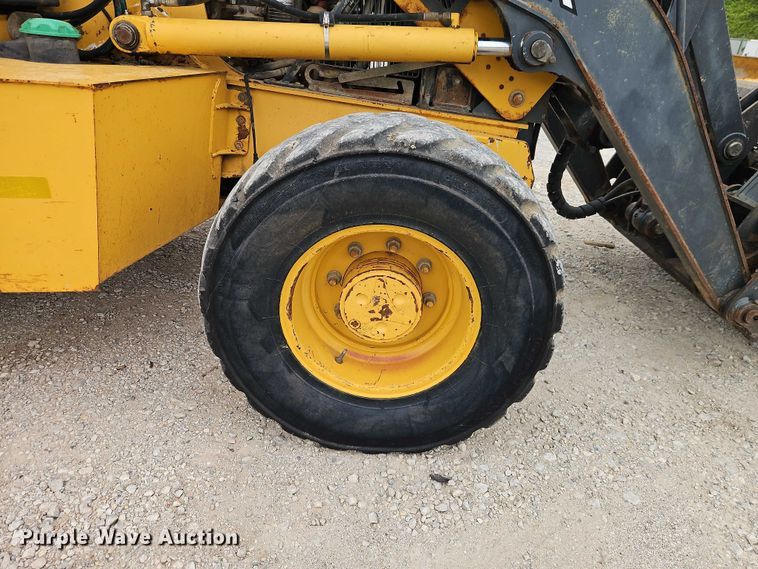 image for item EO7265 2013 John Deere 410K backhoe