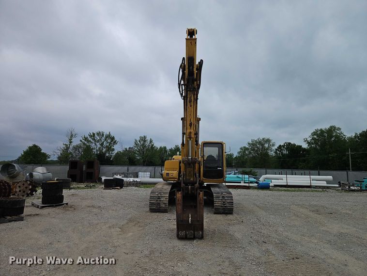 image for item EO7266 1998 John Deere 200LC excavator