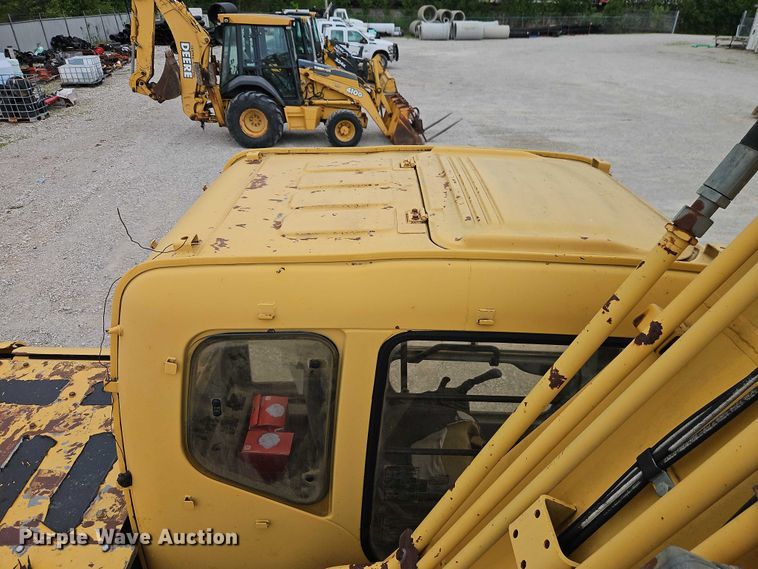 image for item EO7266 1998 John Deere 200LC excavator