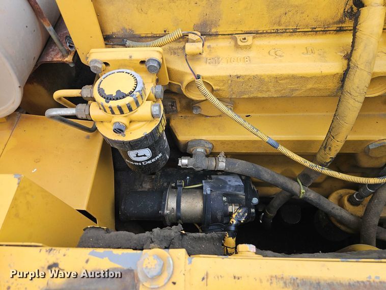 image for item EO7266 1998 John Deere 200LC excavator