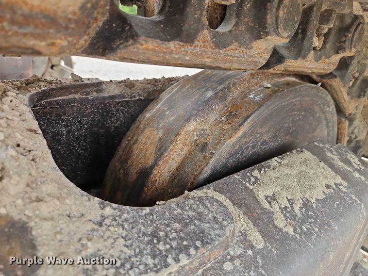 image for item EO7266 1998 John Deere 200LC excavator