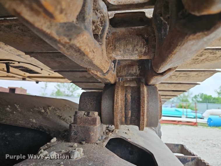image for item EO7266 1998 John Deere 200LC excavator