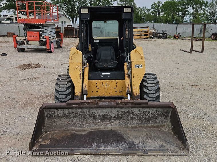image for item EO7267 1998 John Deere 8875 skid steer loader
